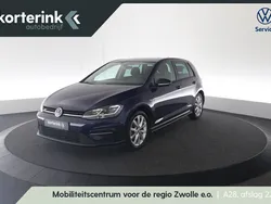 Blauw Gebruikt 2018 VW Golf VII Highline Hatchback | € 19.950 (Eerlijke prijs)