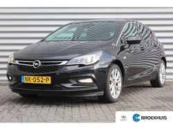 Zwart Gebruikt 2017 Opel Astra Innovation Hatchback | € 12.900 (Eerlijke prijs)