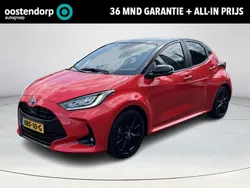 Rood Gebruikt 2023 Toyota Yaris Hybrid Executive Hatchback | € 26.900 (Eerlijke prijs)