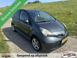 Grijs Gebruikt 2006 Toyota Aygo Hatchback | € 1.150 (Goede deal)