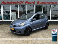 Blauw Gebruikt 2010 Toyota Aygo Comfort Hatchback | € 5.945 (Eerlijke prijs)