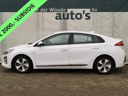 Wit Gebruikt 2018 Hyundai Ioniq Comfort Sedan | € 13.900
