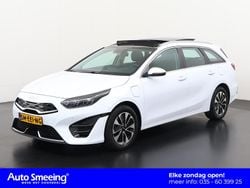 Wit Gebruikt 2022 Kia Ceed Hatchback | € 22.190 (Eerlijke prijs)