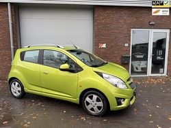 Groen (metallic) Gebruikt 2010 Chevrolet Spark LT Hatchback | € 2.499 (Eerlijke prijs)