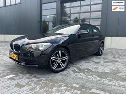 Zwart Gebruikt 2015 BMW 114 Comfort Edition Hatchback | € 9.250