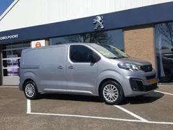 Bestelbus Gebruikt 2023 Peugeot Expert Premium Van | € 24.880 (Goede deal)