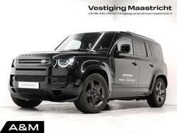 Santorini black (donker zwart)ebony resist leder Gebruikt 2025 Land Rover Defender SE Dynamic SUV | € 94.762 (Super prijs)