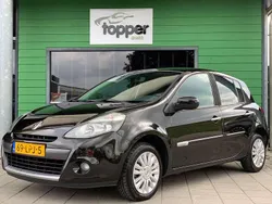 Zwart, metallic lak Gebruikt 2010 Renault Clio II Collection Hatchback | € 3.495 (Eerlijke prijs)