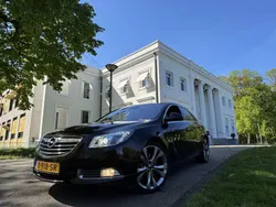 Bruin Gebruikt 2010 Opel Insignia OPC Hatchback | € 7.500 (Super prijs)
