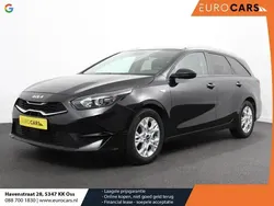 Zwart Gebruikt 2023 Kia Ceed Sportswagon Comfort Stationwagen | € 22.390 (Eerlijke prijs)