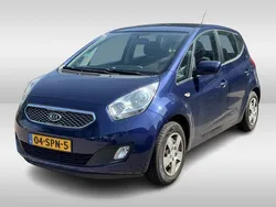 Blauw, metallic lak Gebruikt 2011 Kia Venga Hatchback | € 6.850 (Eerlijke prijs)