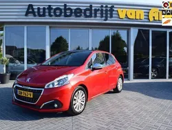 Rood Gebruikt 2019 Peugeot 208 Allure Hatchback | € 11.950 (Goede deal)