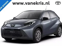 Grijs Nieuw 2025 Toyota Aygo Play Hatchback | € 21.090 (Goede deal)