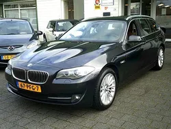 BMW 528