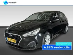 Zwart Gebruikt 2020 Hyundai i30 Comfort Hatchback | € 16.390 (Eerlijke prijs)