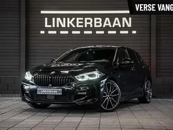 Zwart Gebruikt 2022 BMW 120 M Sport Hatchback | € 30.595 (Eerlijke prijs)