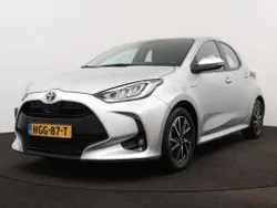 Grijs metallic Gebruikt 2021 Toyota Yaris Limited Hatchback | € 20.945 (Eerlijke prijs)