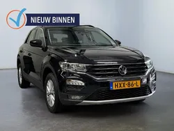 Zwart Gebruikt 2020 VW T-Roc Style SUV | € 21.950 (Goede deal)