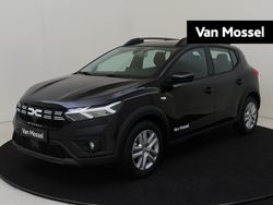 Zwart Gebruikt 2024 Dacia Sandero Expression Hatchback | € 20.925 (Duur)