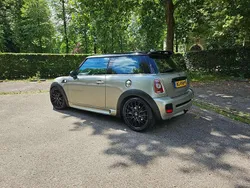 Grijs Gebruikt 2009 Mini John Cooper Works Hatchback | € 8.250 (Duur)