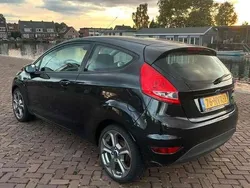 Zwart Gebruikt 2010 Ford Fiesta Limited Hatchback | € 1.687 (Super prijs)