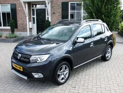 Grijs Gebruikt 2019 Dacia Sandero Stepway Hatchback | € 9.990 (Eerlijke prijs)