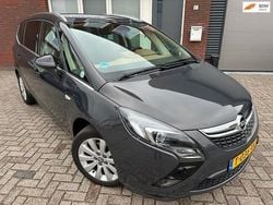 Grijs Gebruikt 2015 Opel Zafira Tourer Innovation MPV | € 8.999 (Goede deal)