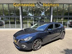 Blauw Gebruikt 2016 Mazda 3 Hatchback | € 14.250 (Eerlijke prijs)