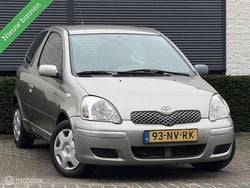 Grijs Gebruikt 2004 Toyota Yaris Sol Hatchback | € 2.250 (Eerlijke prijs)