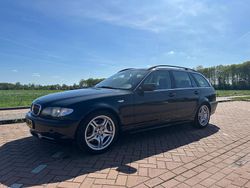 Zwart Gebruikt 2002 BMW 330 Stationwagen | € 8.500 (Iets duurder)
