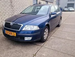 Blauw Gebruikt 2008 Skoda Octavia Ambiente Stationwagen | € 2.250 (Goede deal)