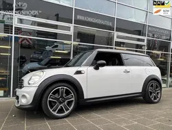 Zilver, metallic lak Gebruikt 2010 Mini Cooper Clubman Stationwagen | € 7.950 (Eerlijke prijs)