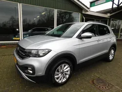 Grijs, metallic lak Gebruikt 2023 VW T-Cross SUV | € 26.950 (Eerlijke prijs)
