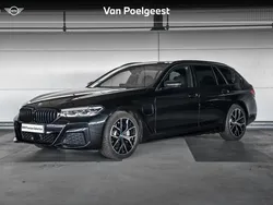 Zwart Gebruikt 2022 BMW 530e Comfort Edition Stationwagen | € 41.900 (Goede deal)