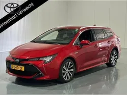 Rood Gebruikt 2020 Toyota Corolla Stationwagen | € 22.800 (Iets duurder)
