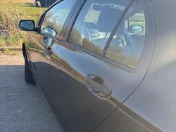 Zwart Gebruikt 2010 Toyota Yaris Comfort Sedan | € 5.650