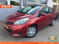 Rood Gebruikt 2012 Toyota Yaris Hatchback | € 7.245 (Eerlijke prijs)
