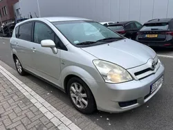 Grijs Gebruikt 2004 Toyota Corolla Verso Executive MPV | € 2.450