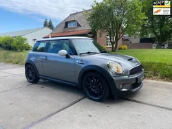 Grijs Gebruikt 2007 Mini Cooper S Hatchback | € 2.450