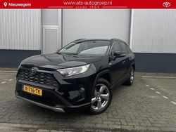 Zwart Gebruikt 2022 Toyota RAV4 Style SUV | € 34.999 (Goede deal)