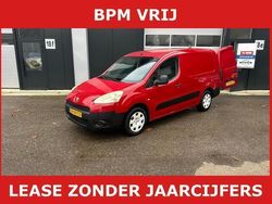 Rood Gebruikt 2012 Peugeot Partner Van | € 2.990 (Eerlijke prijs)