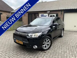 Zwart Gebruikt 2014 Mitsubishi Outlander P-HEV Instyle SUV | € 14.950 (Eerlijke prijs)