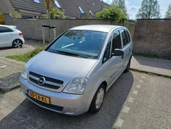 Grijs Gebruikt 2003 Opel Meriva MPV | € 750 (Goede deal)