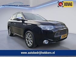 Zwart Gebruikt 2015 Mitsubishi Outlander Instyle SUV | € 11.450 (Goede deal)