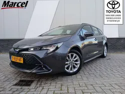 Grijs Gebruikt 2023 Toyota Corolla Active Stationwagen | € 29.950 (Duur)