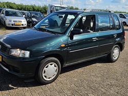 Groen Gebruikt 2000 Mazda Demio Hatchback | € 950