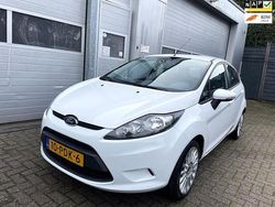 Wit (metallic) Gebruikt 2011 Ford Fiesta Limited Hatchback | € 2.995 (Goede deal)