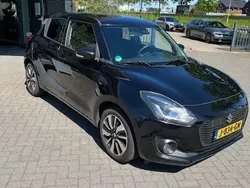 Zwart Gebruikt 2017 Suzuki Swift Hatchback | € 10.990 (Goede deal)