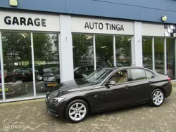 Bruin, metallic lak Gebruikt 2017 BMW 318 Sedan | € 19.999 (Iets duurder)