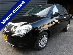 Zwart, metallic lak Gebruikt 2008 Lancia Ypsilon Hatchback | € 3.450 (Duur)